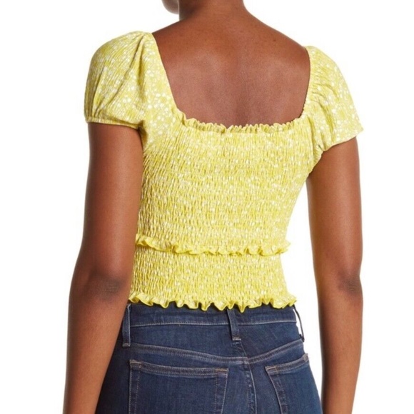 New Lush Printed Puff Short Sleeve Smocked Crop Top Yellow Size XS - Picture 2 of 15